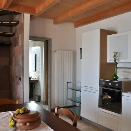 Cascina Borchina Apartment